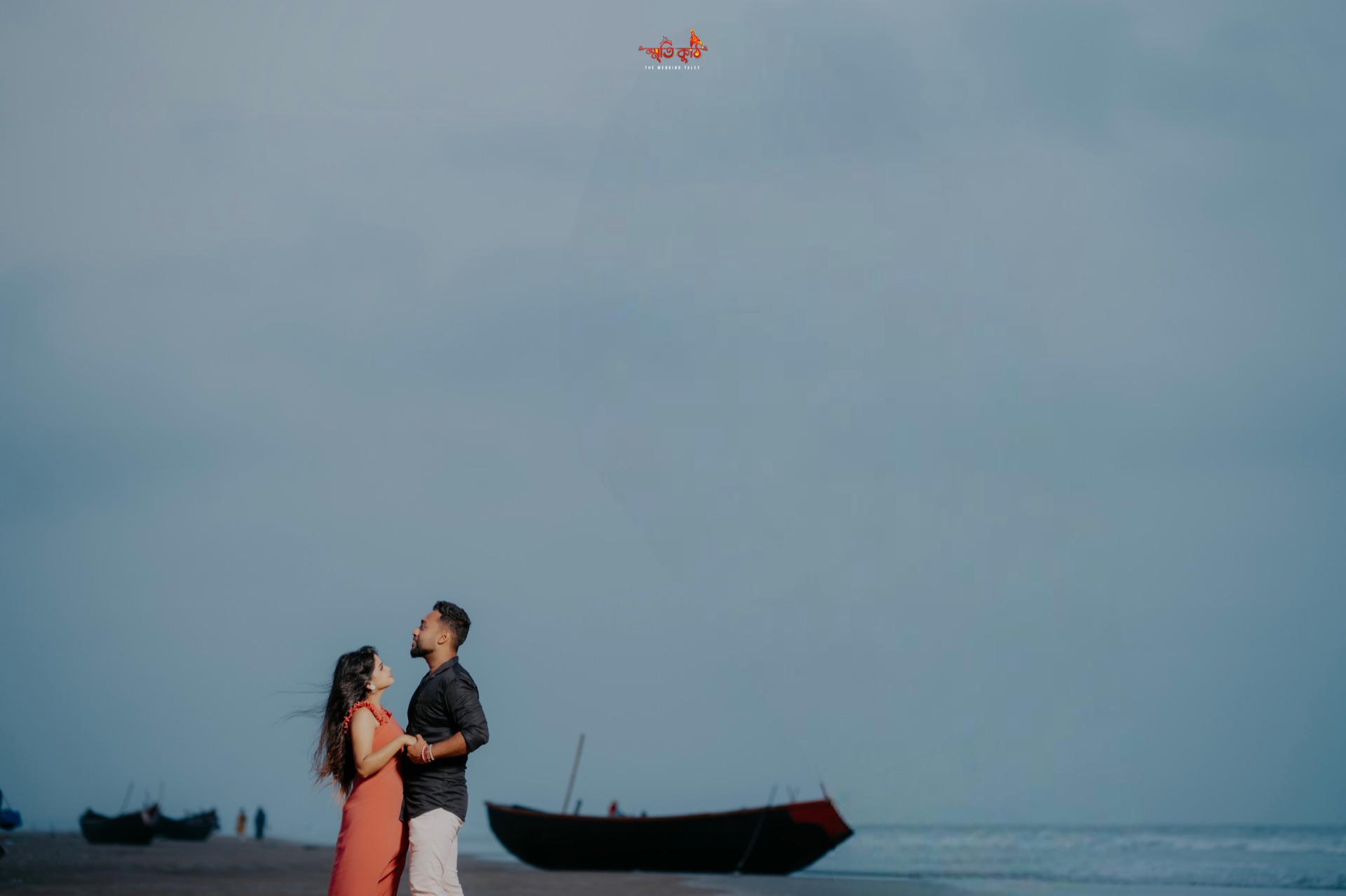 Romantic sea breeze pre-wedding session